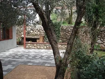 Apartments Mia Starigrad Paklenica Exterior photo