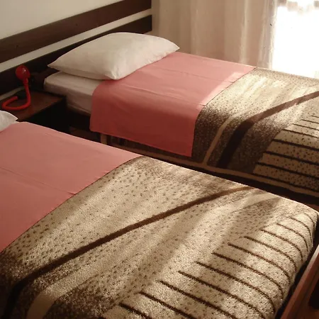 Apartments Mia Starigrad Paklenica Room photo