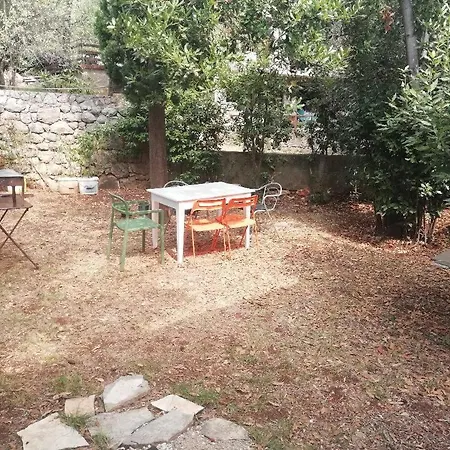Apartments Mia Starigrad Paklenica Exterior photo